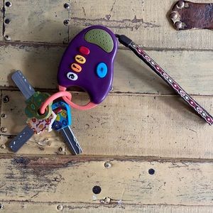 EUC BABY TODDLER TOY CAR KEYS W BOHO WRIST STRAP